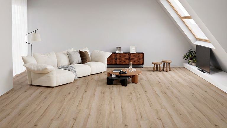 Wohnzimmeransicht,  Holzdekor 1040 Eiche Creme 